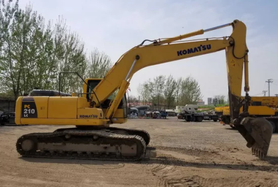 Escavadeira Komatsu usada PC210-8 (21 t) Origem Japão para venda